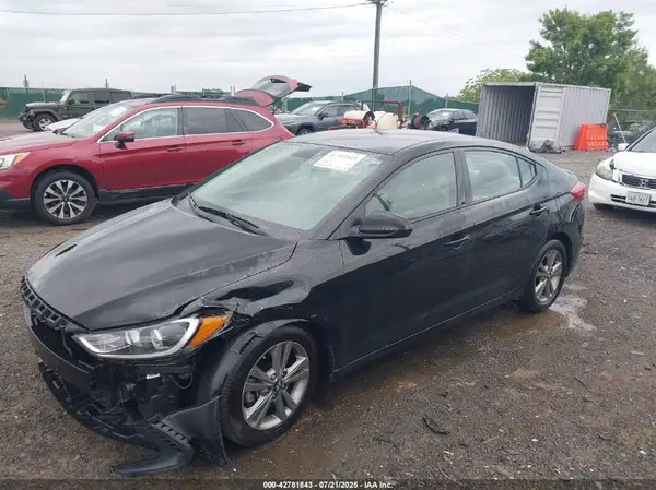 5NPD84LF8JH225871 2018 HYUNDAI ELANTRA - Image 2