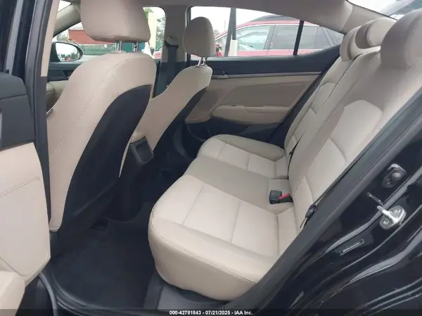 5NPD84LF8JH225871 2018 HYUNDAI ELANTRA - Image 8