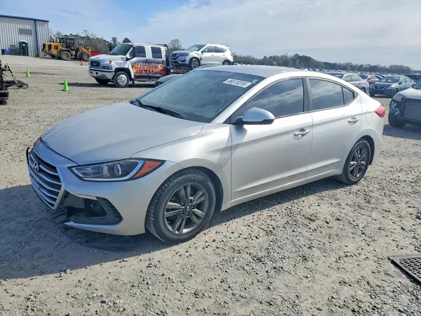 5NPD84LF8JH227846 2018 HYUNDAI ELANTRA - Image 1
