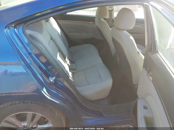 5NPD84LF8JH230472 2018 HYUNDAI ELANTRA - Image 8