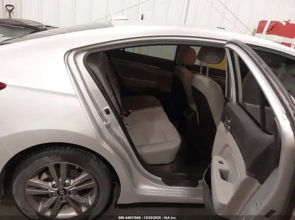 5NPD84LF8JH235980 2018 HYUNDAI ELANTRA - Image 8