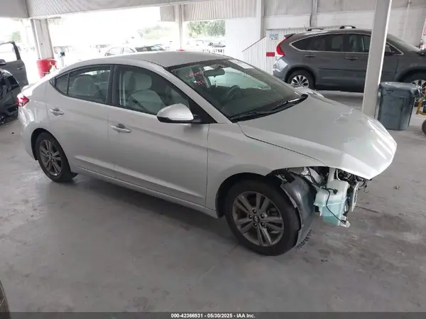 5NPD84LF8JH236403 2018 HYUNDAI ELANTRA - Image 1