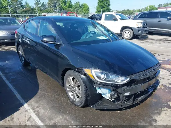 5NPD84LF8JH236756 2018 HYUNDAI ELANTRA - Image 1