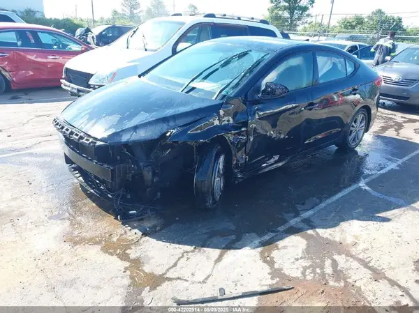 5NPD84LF8JH236756 2018 HYUNDAI ELANTRA - Image 2