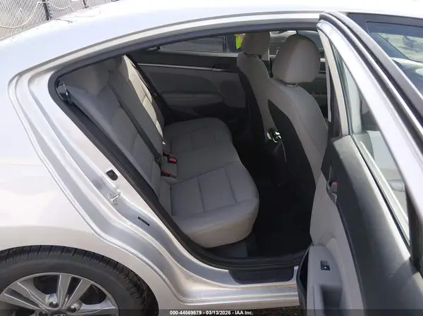 5NPD84LF8JH237826 2018 HYUNDAI ELANTRA - Image 8