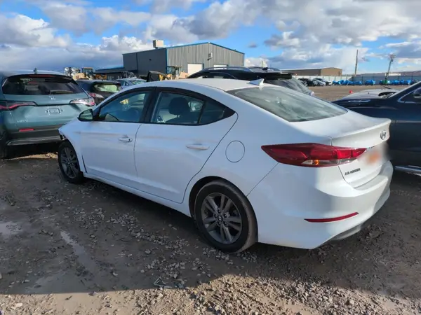5NPD84LF8JH239110 2018 HYUNDAI ELANTRA - Image 2