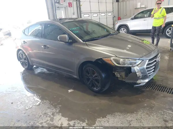5NPD84LF8JH239589 2018 HYUNDAI ELANTRA - Image 1