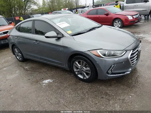 5NPD84LF8JH247613 2018 HYUNDAI ELANTRA - Image 1