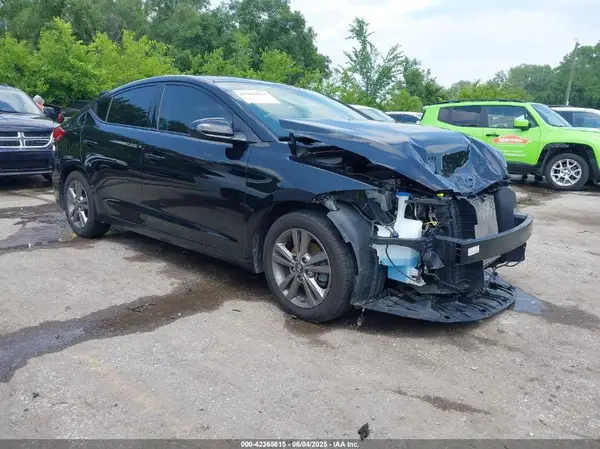 5NPD84LF8JH252066 2018 HYUNDAI ELANTRA - Image 1