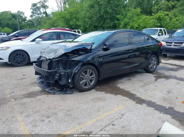 5NPD84LF8JH252066 2018 HYUNDAI ELANTRA - Image 2