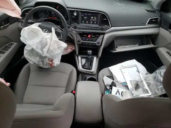 5NPD84LF8JH254299 2018 HYUNDAI ELANTRA - Image 8