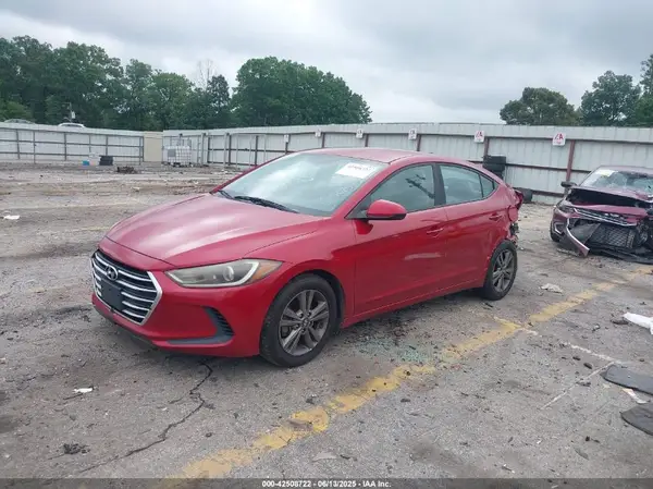 5NPD84LF8JH255095 2018 HYUNDAI ELANTRA - Image 2