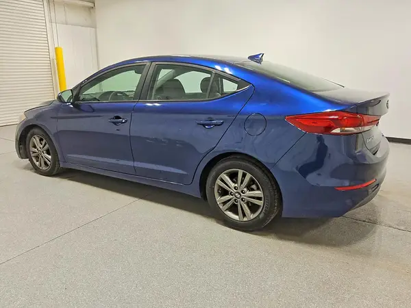 5NPD84LF8JH255372 2018 HYUNDAI ELANTRA - Image 2