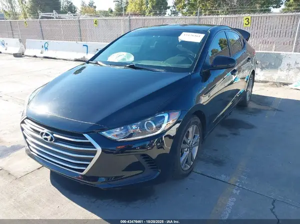 5NPD84LF8JH256120 2018 HYUNDAI ELANTRA - Image 2