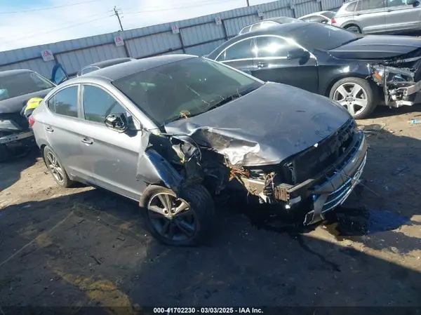 5NPD84LF8JH256800 2018 HYUNDAI ELANTRA - Image 1