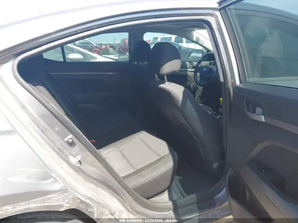 5NPD84LF8JH258336 2018 HYUNDAI ELANTRA - Image 8
