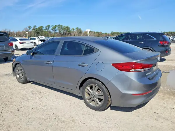 5NPD84LF8JH258742 2018 HYUNDAI ELANTRA - Image 2