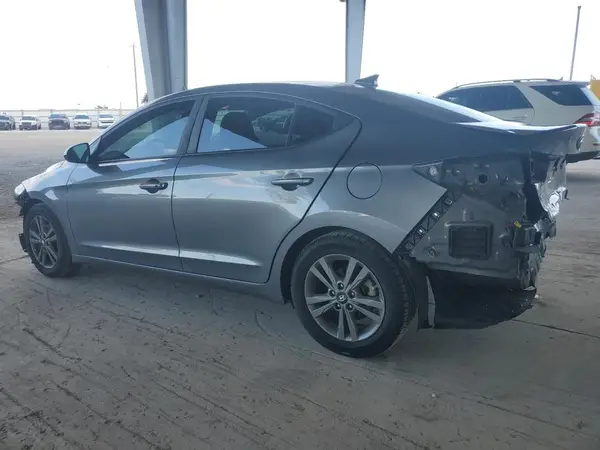 5NPD84LF8JH261866 2018 HYUNDAI ELANTRA - Image 2