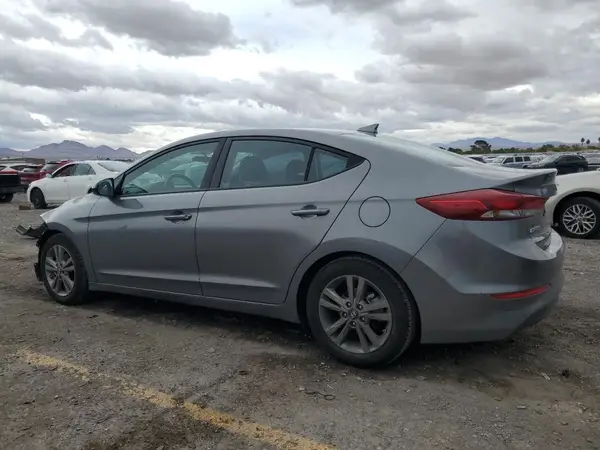 5NPD84LF8JH264802 2018 HYUNDAI ELANTRA - Image 2