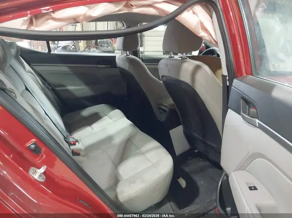 5NPD84LF8JH264833 2018 HYUNDAI ELANTRA - Image 8