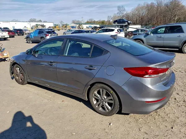 5NPD84LF8JH264945 2018 HYUNDAI ELANTRA - Image 2