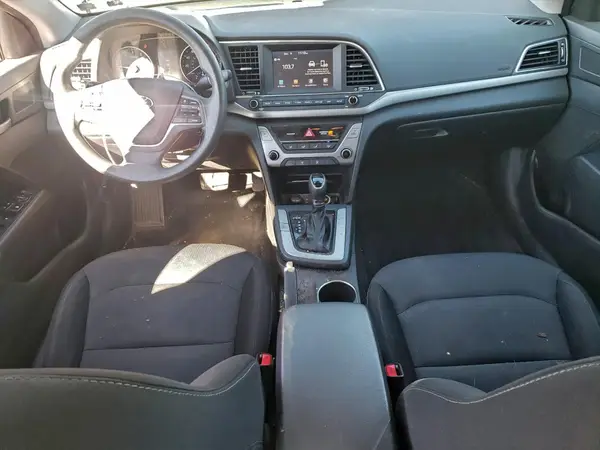 5NPD84LF8JH264945 2018 HYUNDAI ELANTRA - Image 8