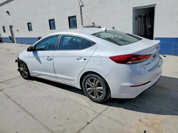 5NPD84LF8JH265108 2018 HYUNDAI ELANTRA - Image 2