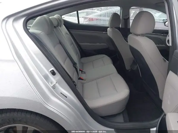 5NPD84LF8JH266517 2018 HYUNDAI ELANTRA - Image 8