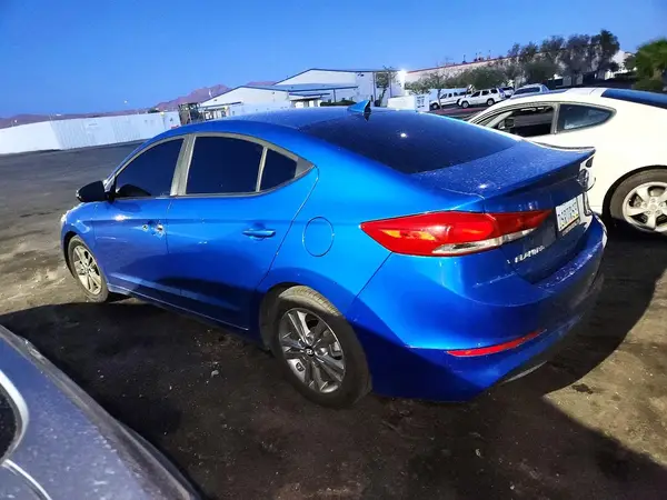 5NPD84LF8JH266839 2018 HYUNDAI ELANTRA - Image 2