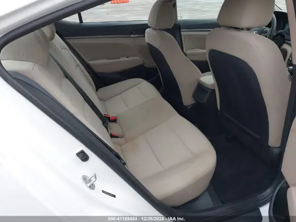5NPD84LF8JH269157 2018 HYUNDAI ELANTRA - Image 8