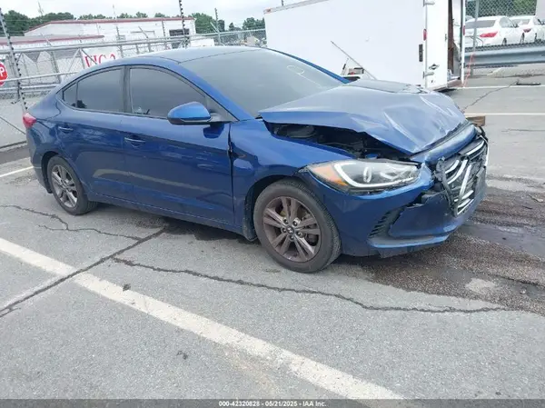 5NPD84LF8JH270521 2018 HYUNDAI ELANTRA - Image 1