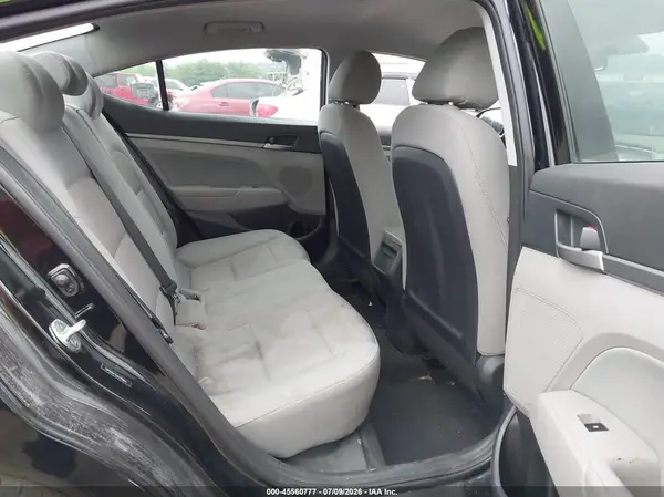 5NPD84LF8JH270664 2018 HYUNDAI ELANTRA - Image 8