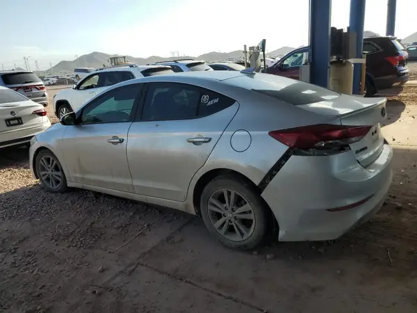 5NPD84LF8JH272625 2018 HYUNDAI ELANTRA - Image 2