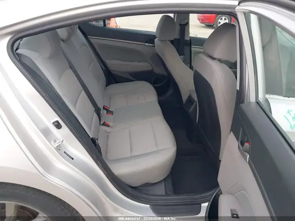 5NPD84LF8JH275847 2018 HYUNDAI ELANTRA - Image 8