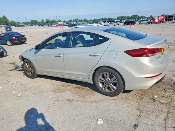 5NPD84LF8JH275962 2018 HYUNDAI ELANTRA - Image 2