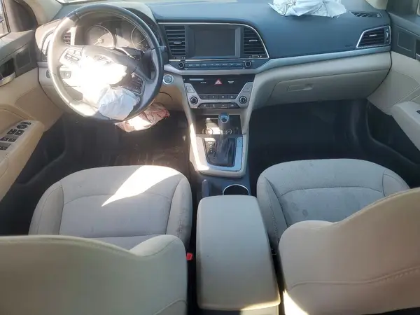 5NPD84LF8JH275962 2018 HYUNDAI ELANTRA - Image 8