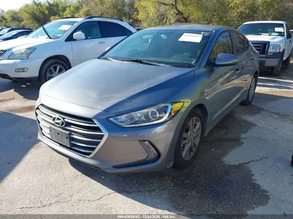 5NPD84LF8JH276545 2018 HYUNDAI ELANTRA - Image 2