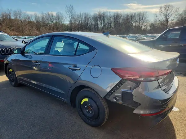 5NPD84LF8JH277761 2018 HYUNDAI ELANTRA - Image 2