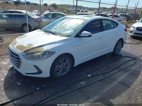 5NPD84LF8JH277856 2018 HYUNDAI ELANTRA - Image 2