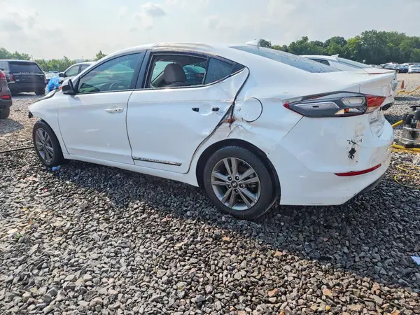 5NPD84LF8JH279378 2018 HYUNDAI ELANTRA - Image 2