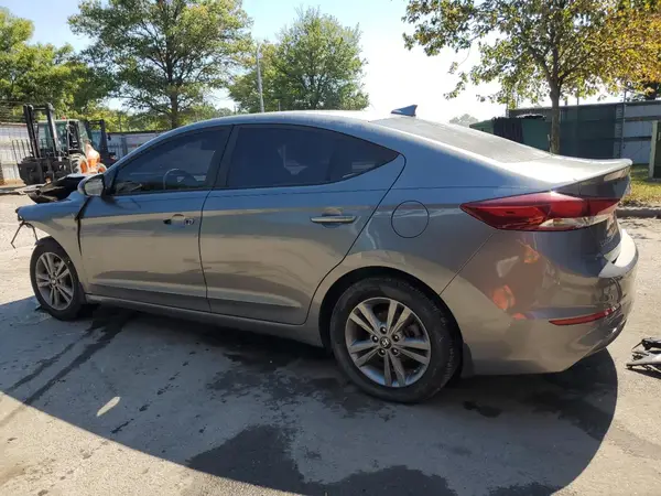 5NPD84LF8JH279820 2018 HYUNDAI ELANTRA - Image 2
