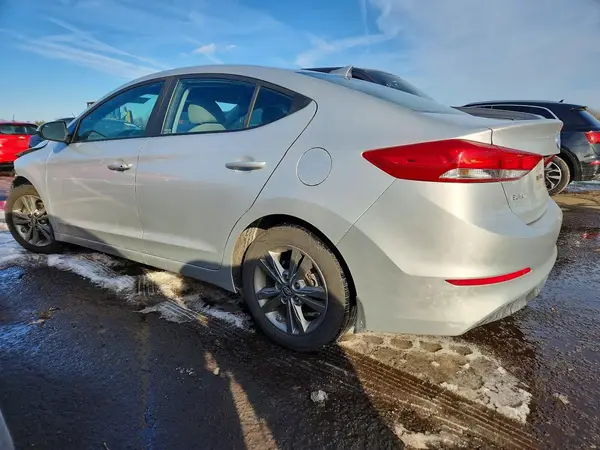 5NPD84LF8JH287366 2018 HYUNDAI ELANTRA - Image 2
