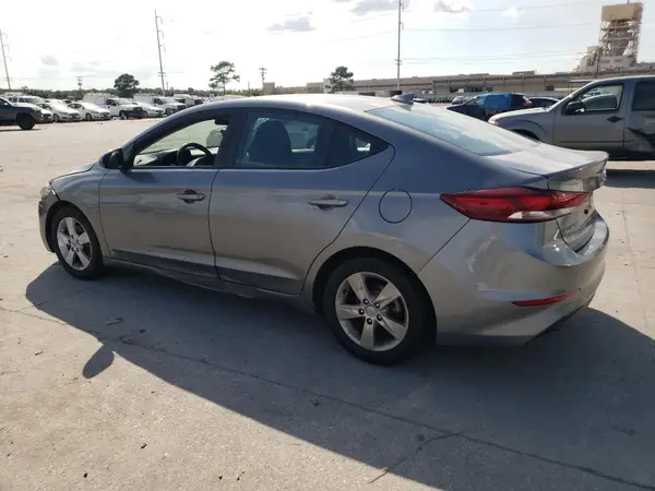5NPD84LF8JH294141 2018 HYUNDAI ELANTRA - Image 2