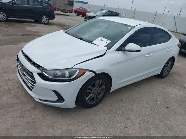 5NPD84LF8JH294334 2018 HYUNDAI ELANTRA - Image 2