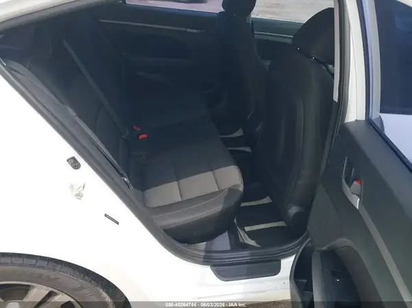 5NPD84LF8JH294334 2018 HYUNDAI ELANTRA - Image 8
