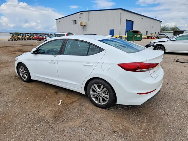 5NPD84LF8JH296665 2018 HYUNDAI ELANTRA - Image 2