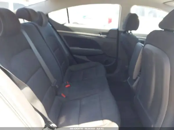 5NPD84LF8JH298223 2018 HYUNDAI ELANTRA - Image 8