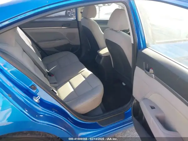 5NPD84LF8JH299243 2018 HYUNDAI ELANTRA - Image 8