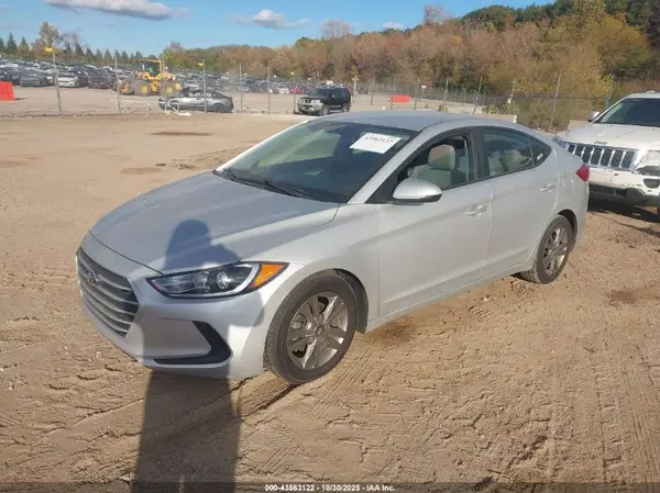 5NPD84LF8JH300231 2018 HYUNDAI ELANTRA - Image 2