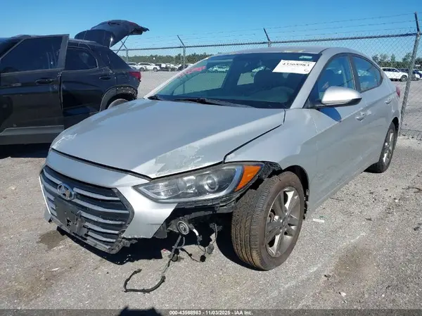 5NPD84LF8JH302660 2018 HYUNDAI ELANTRA - Image 2